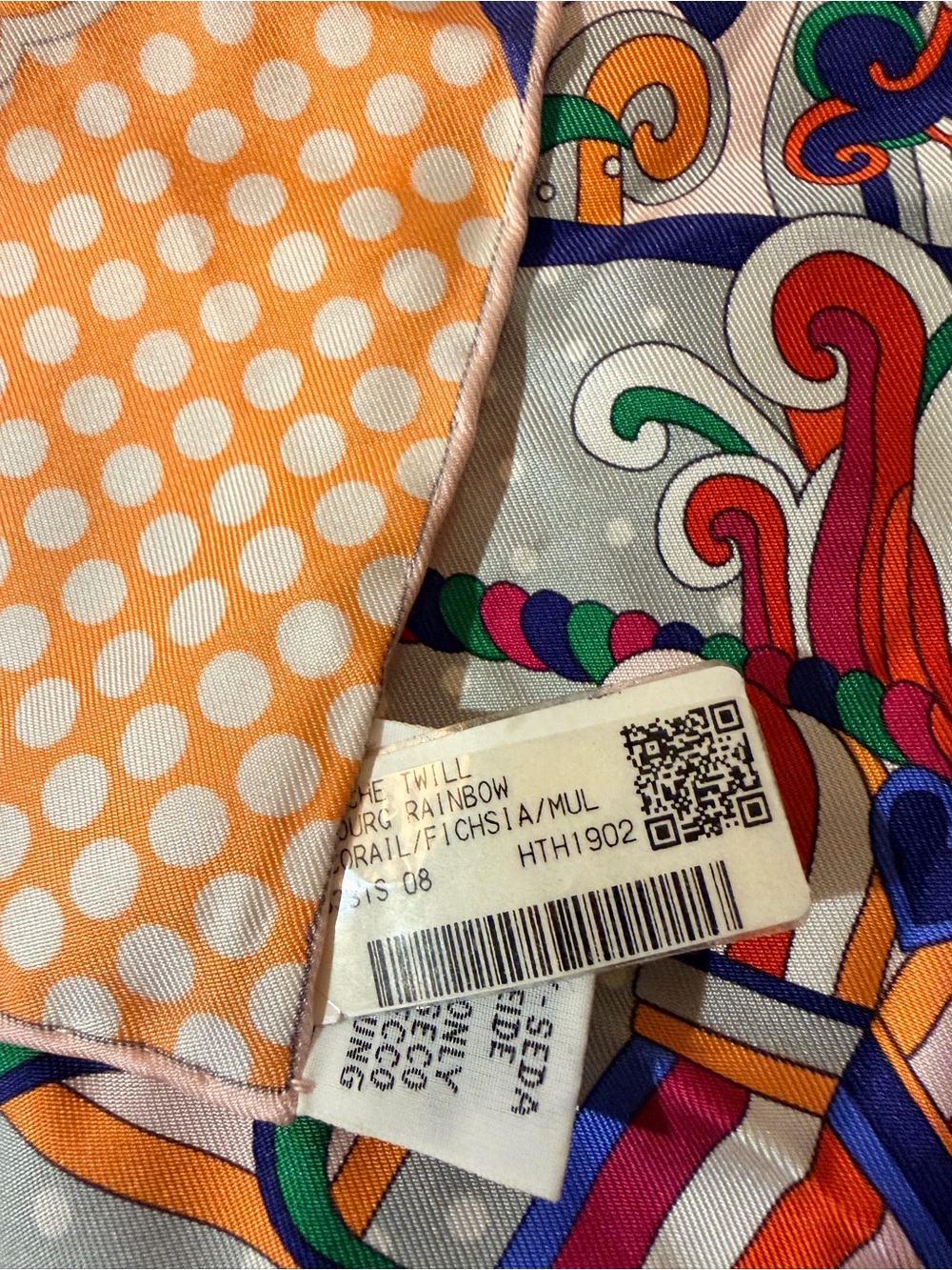 Hermès Faubourg Rainbow Gavroche 45 Scarf w/original tags in like new condition - Picture 11 of 13